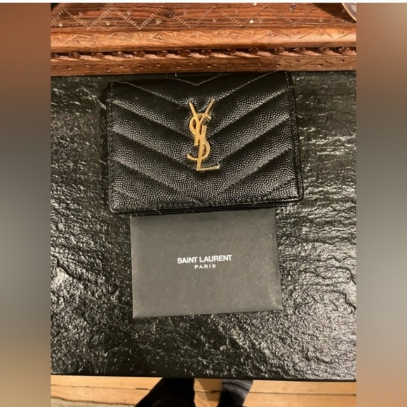 YSL Black Leather Caviar compact Wallet - Picture 5 of 15